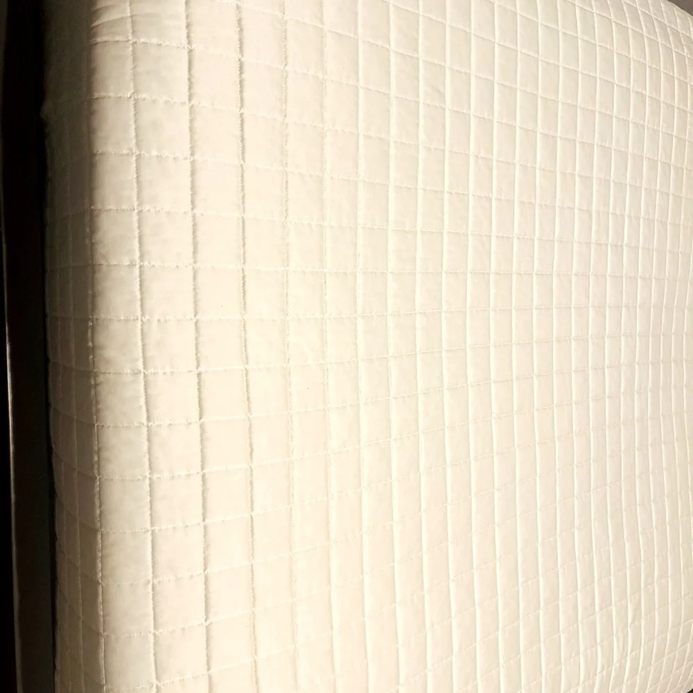Brand new cream queen coverlet set with standard shams